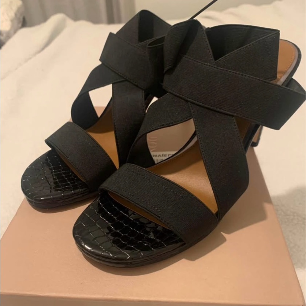 Donald Pliner Katja Heeled Sandal- Black
